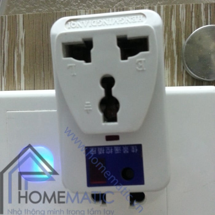 Ổ cắm điều điều khiển từ xa bằng sóng hồng ngoại