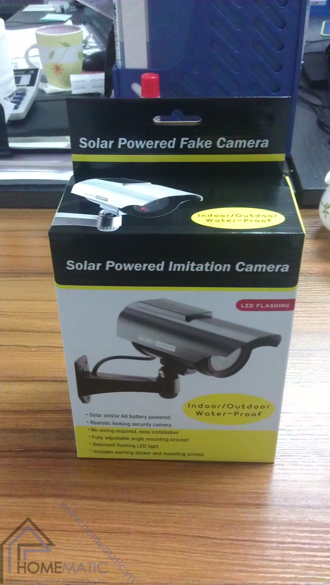 camera giả hỗ trợ pin năng lượng mặt trời