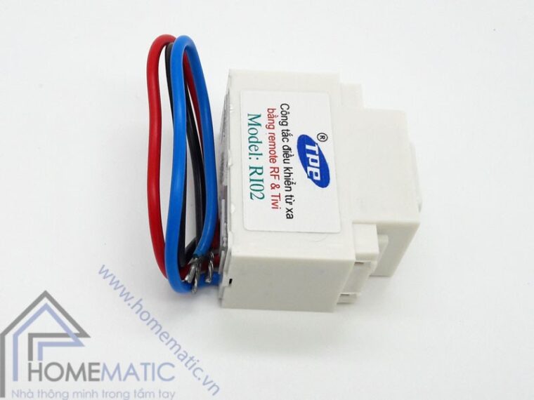 Công tắc điều khiển từ xa IR + RF lắp mặt Panasonic RI02