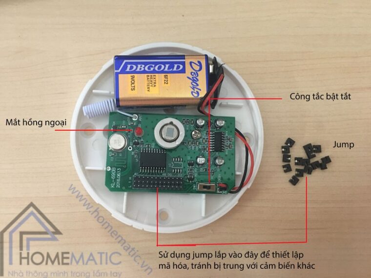 Cảm biến chuyển động hồng ngoại thân nhiệt lắp trần phát sóng RF PAX112