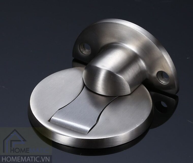 Chan cua nam cham am san